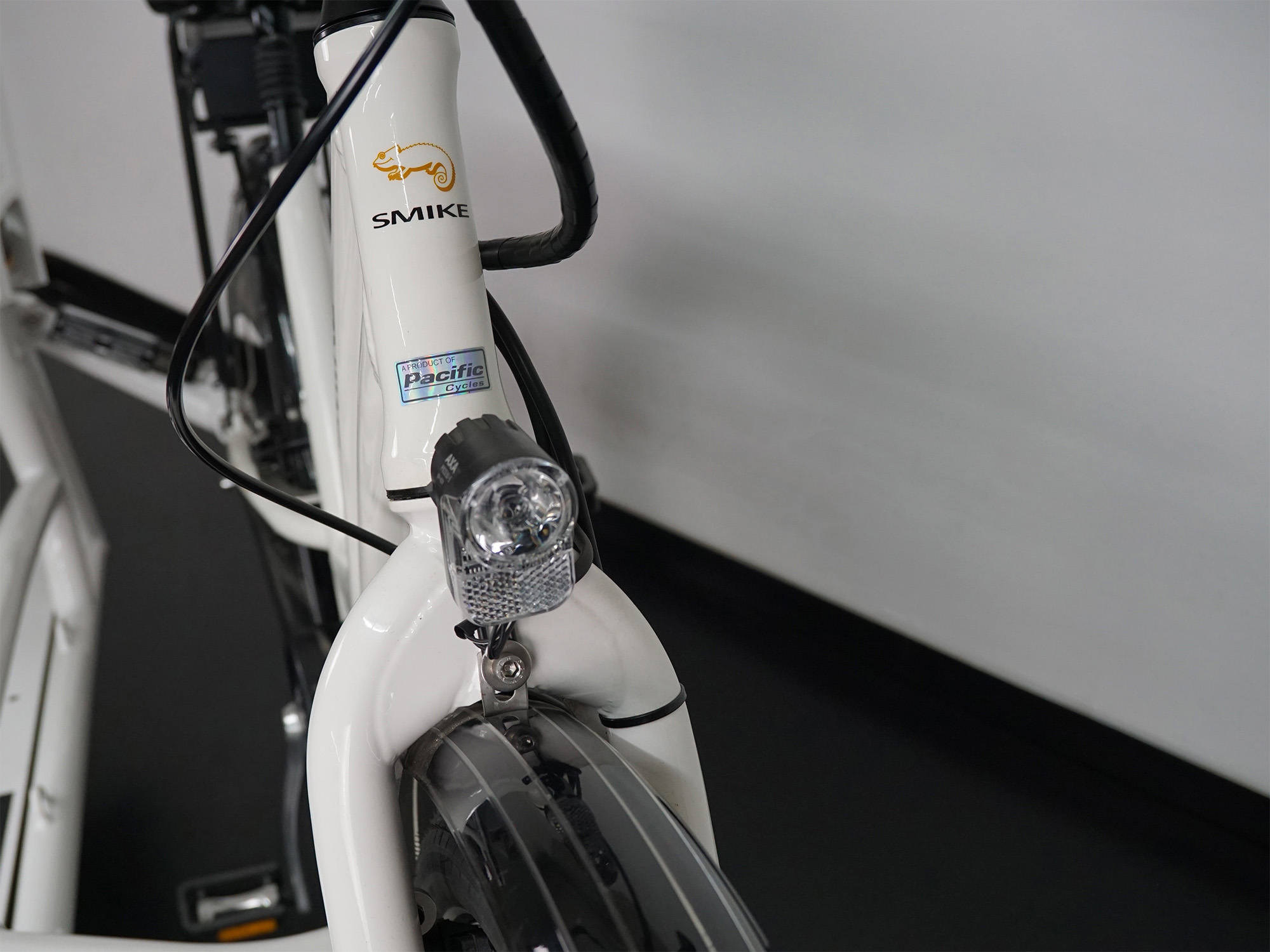 Zweirad mit Vorderlicht