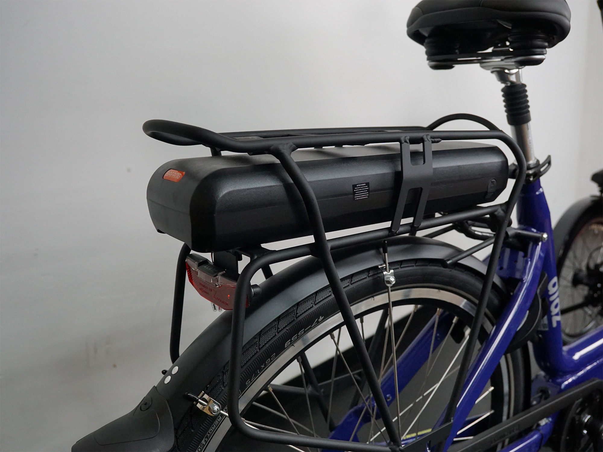 Gepäckträger mit Akku